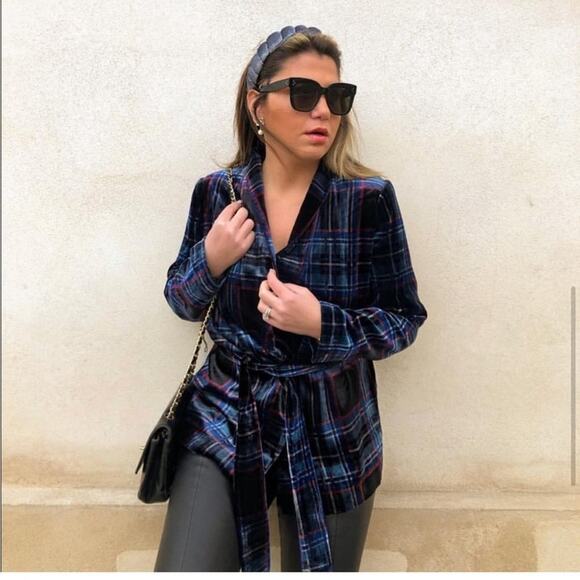 Zara Plaid Velvet Blazer Size Medium - Picture 1 of 11